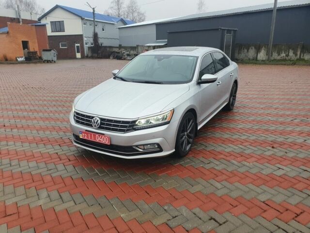 Серый Фольксваген Пассат, объемом двигателя 1.8 л и пробегом 200 тыс. км за 11999 $, фото 1 на Automoto.ua