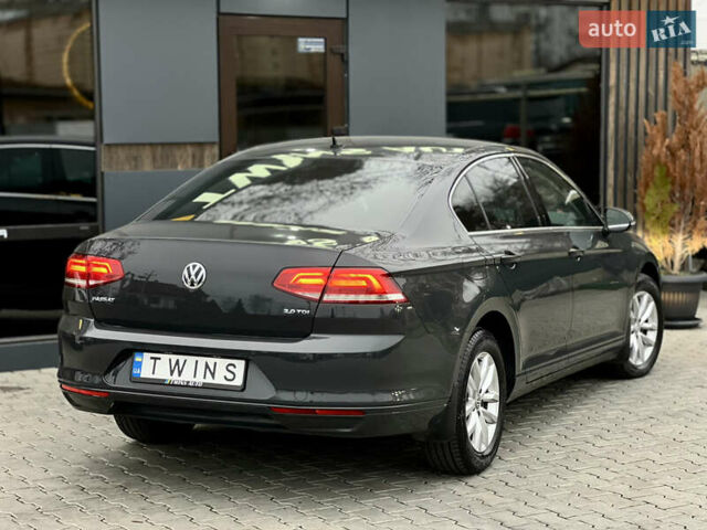 Серый Фольксваген Пассат, объемом двигателя 2 л и пробегом 171 тыс. км за 17300 $, фото 3 на Automoto.ua