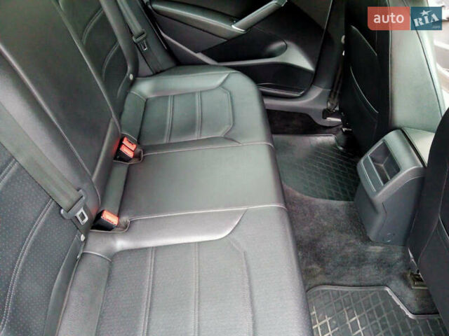 Сірий Фольксваген Пассат, об'ємом двигуна 1.8 л та пробігом 125 тис. км за 16399 $, фото 12 на Automoto.ua