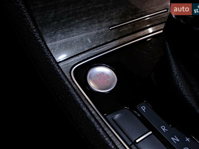 Серый Фольксваген Пассат, объемом двигателя 1.8 л и пробегом 180 тыс. км за 14800 $, фото 17 на Automoto.ua