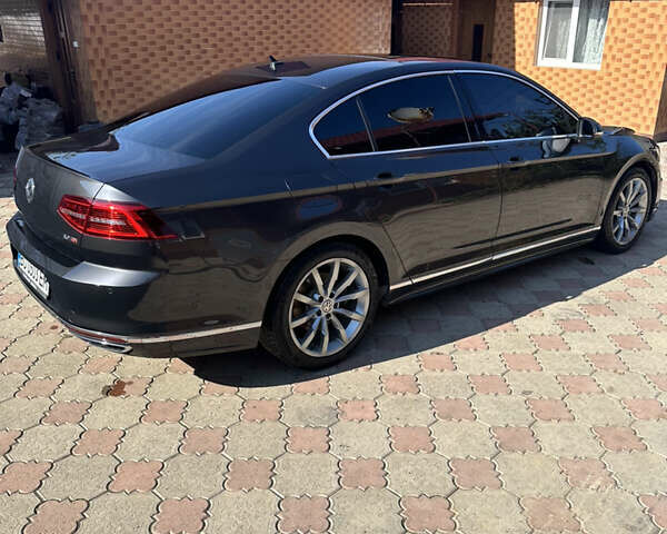 Серый Фольксваген Пассат, объемом двигателя 1.97 л и пробегом 260 тыс. км за 17800 $, фото 3 на Automoto.ua