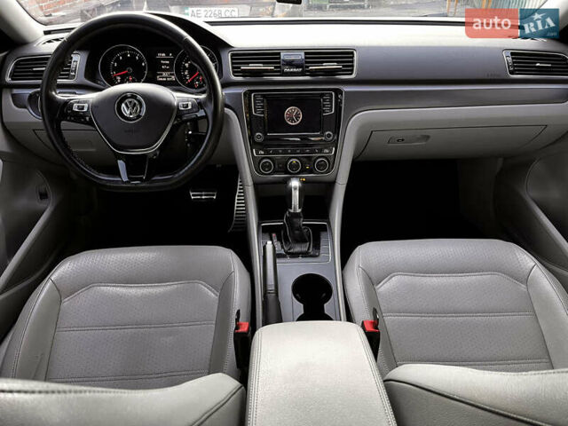 Серый Фольксваген Пассат, объемом двигателя 2 л и пробегом 139 тыс. км за 14500 $, фото 21 на Automoto.ua