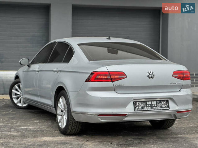 Серый Фольксваген Пассат, объемом двигателя 1.97 л и пробегом 225 тыс. км за 18750 $, фото 22 на Automoto.ua