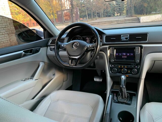 Серый Фольксваген Пассат, объемом двигателя 2 л и пробегом 155 тыс. км за 15500 $, фото 15 на Automoto.ua