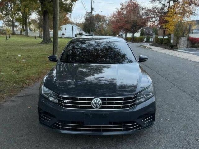 Серый Фольксваген Пассат, объемом двигателя 1.8 л и пробегом 63 тыс. км за 7800 $, фото 1 на Automoto.ua