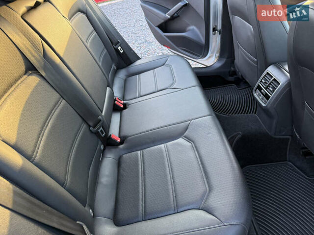 Серый Фольксваген Пассат, объемом двигателя 1.8 л и пробегом 161 тыс. км за 12999 $, фото 12 на Automoto.ua