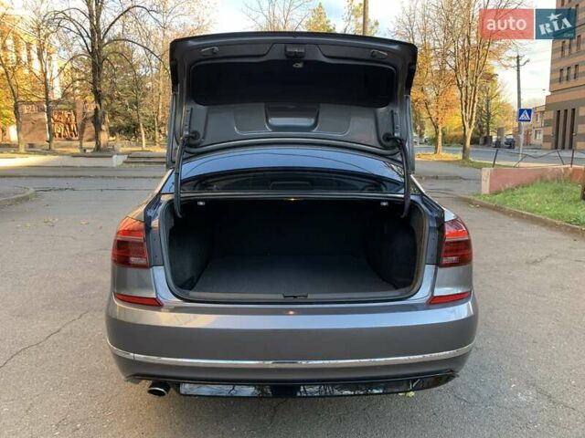 Серый Фольксваген Пассат, объемом двигателя 2 л и пробегом 155 тыс. км за 14999 $, фото 46 на Automoto.ua