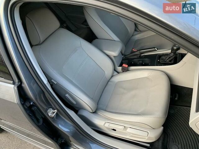 Сірий Фольксваген Пассат, об'ємом двигуна 2 л та пробігом 155 тис. км за 15500 $, фото 33 на Automoto.ua