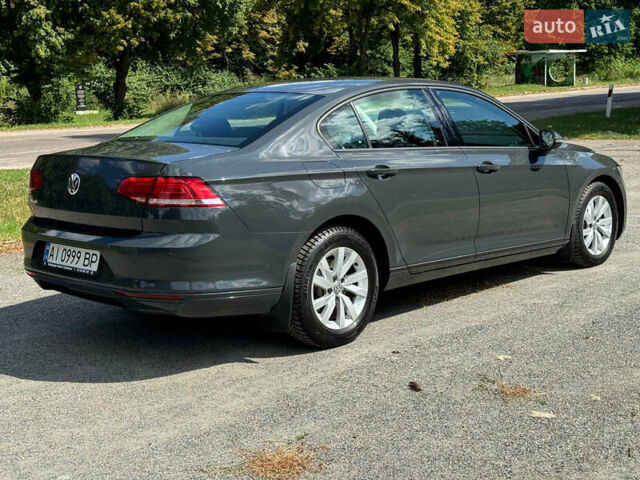 Сірий Фольксваген Пассат, об'ємом двигуна 1.6 л та пробігом 230 тис. км за 12500 $, фото 1 на Automoto.ua