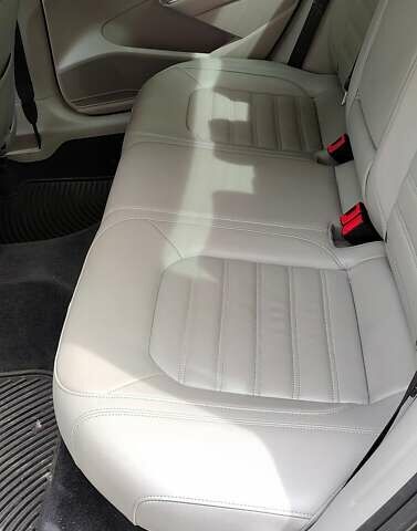 Серый Фольксваген Пассат, объемом двигателя 1.8 л и пробегом 64 тыс. км за 18000 $, фото 28 на Automoto.ua