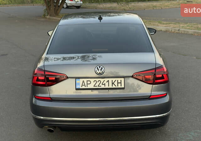 Сірий Фольксваген Пассат, об'ємом двигуна 1.8 л та пробігом 132 тис. км за 14000 $, фото 7 на Automoto.ua