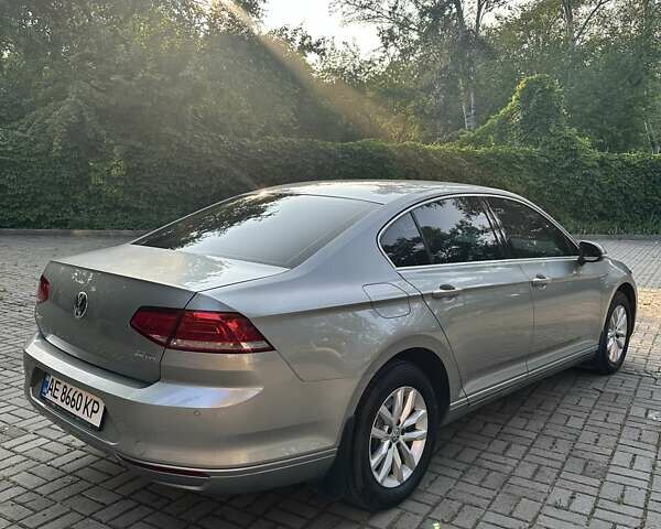 Серый Фольксваген Пассат, объемом двигателя 1.97 л и пробегом 207 тыс. км за 18200 $, фото 11 на Automoto.ua