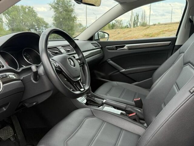 Сірий Фольксваген Пассат, об'ємом двигуна 1.8 л та пробігом 52 тис. км за 16950 $, фото 2 на Automoto.ua