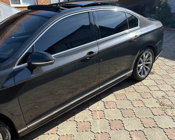 Серый Фольксваген Пассат, объемом двигателя 1.97 л и пробегом 260 тыс. км за 17800 $, фото 8 на Automoto.ua