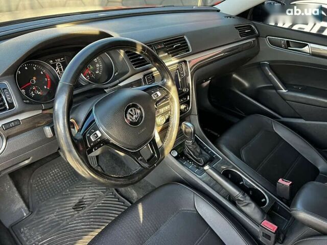 Серый Фольксваген Пассат, объемом двигателя 2 л и пробегом 180 тыс. км за 11999 $, фото 25 на Automoto.ua