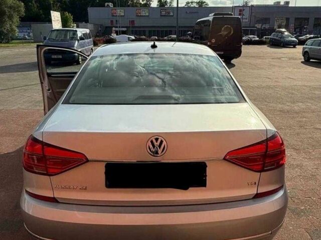 Серый Фольксваген Пассат, объемом двигателя 1.8 л и пробегом 120 тыс. км за 9200 $, фото 6 на Automoto.ua