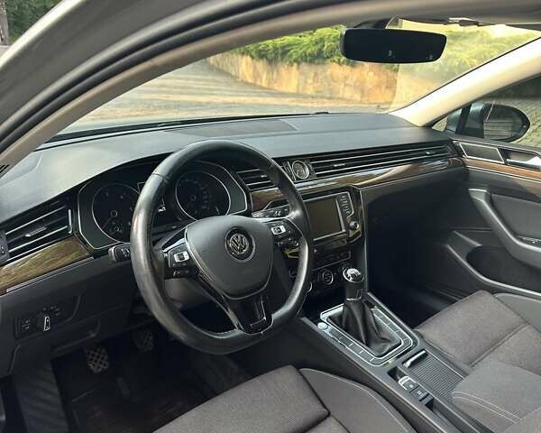 Серый Фольксваген Пассат, объемом двигателя 1.97 л и пробегом 207 тыс. км за 18200 $, фото 16 на Automoto.ua