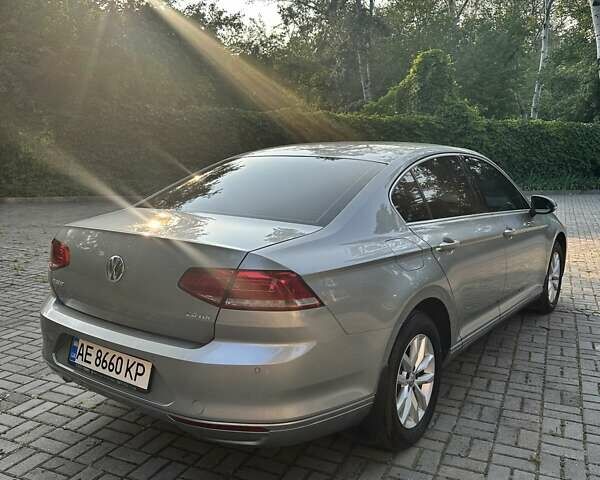 Серый Фольксваген Пассат, объемом двигателя 1.97 л и пробегом 207 тыс. км за 18200 $, фото 8 на Automoto.ua