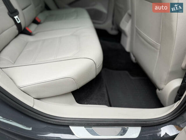 Серый Фольксваген Пассат, объемом двигателя 1.8 л и пробегом 189 тыс. км за 11800 $, фото 67 на Automoto.ua