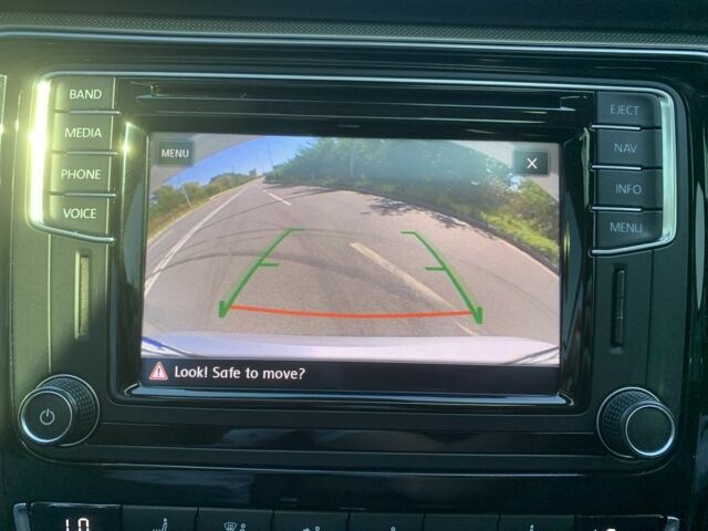 Серый Фольксваген Пассат, объемом двигателя 1.8 л и пробегом 229 тыс. км за 14999 $, фото 13 на Automoto.ua