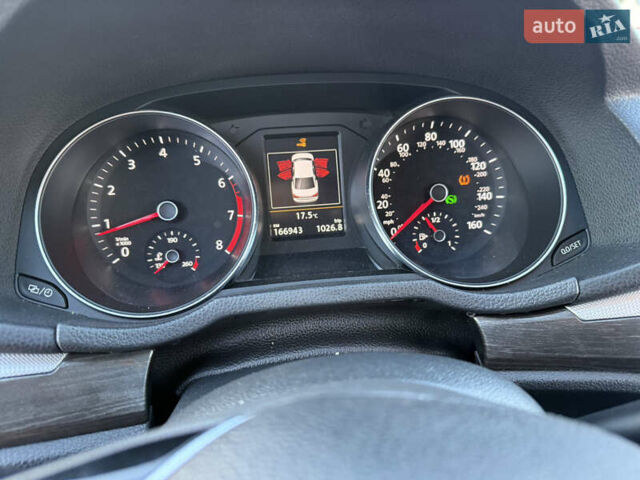 Серый Фольксваген Пассат, объемом двигателя 1.8 л и пробегом 161 тыс. км за 12999 $, фото 15 на Automoto.ua