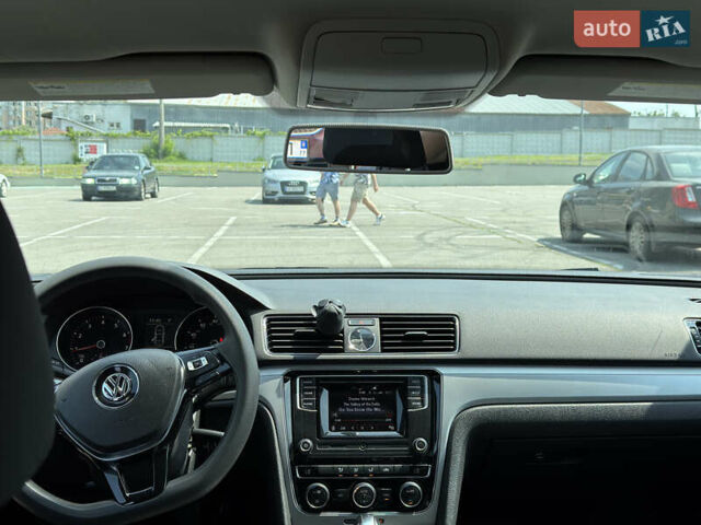 Серый Фольксваген Пассат, объемом двигателя 1.8 л и пробегом 149 тыс. км за 11900 $, фото 12 на Automoto.ua