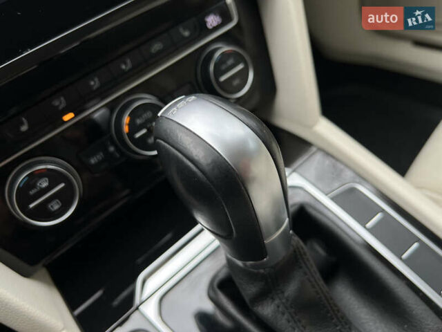 Сірий Фольксваген Пассат, об'ємом двигуна 2 л та пробігом 177 тис. км за 19850 $, фото 57 на Automoto.ua