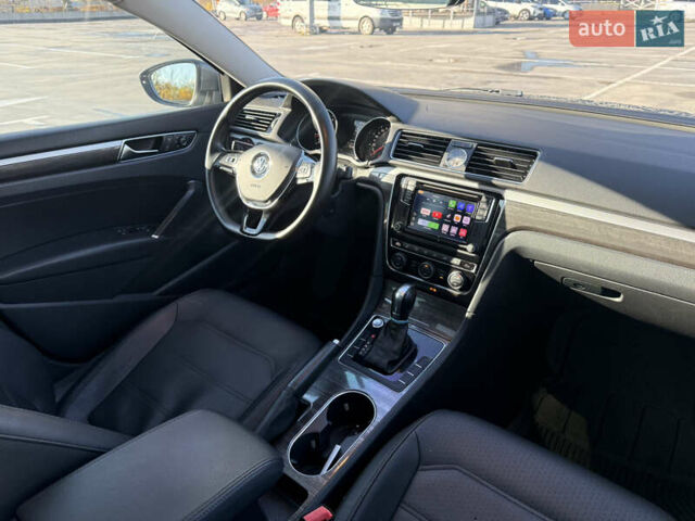 Сірий Фольксваген Пассат, об'ємом двигуна 1.8 л та пробігом 193 тис. км за 15000 $, фото 18 на Automoto.ua