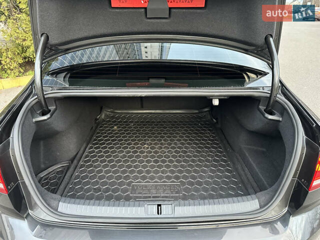 Сірий Фольксваген Пассат, об'ємом двигуна 2 л та пробігом 97 тис. км за 18900 $, фото 19 на Automoto.ua