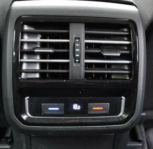 Серый Фольксваген Пассат, объемом двигателя 1.8 л и пробегом 48 тыс. км за 18500 $, фото 20 на Automoto.ua