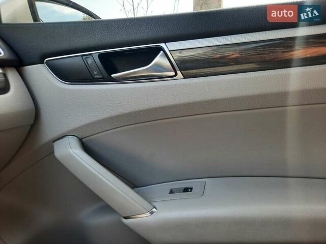 Сірий Фольксваген Пассат, об'ємом двигуна 1.8 л та пробігом 178 тис. км за 15000 $, фото 14 на Automoto.ua