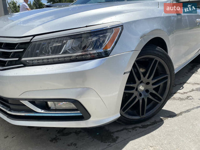 Серый Фольксваген Пассат, объемом двигателя 1.8 л и пробегом 116 тыс. км за 14600 $, фото 5 на Automoto.ua