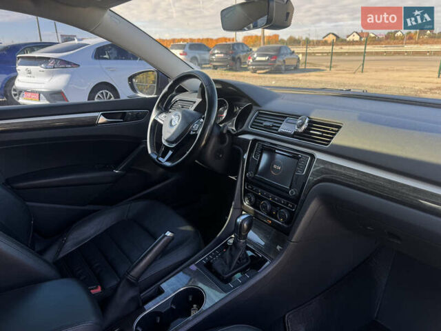 Серый Фольксваген Пассат, объемом двигателя 2 л и пробегом 169 тыс. км за 17000 $, фото 5 на Automoto.ua