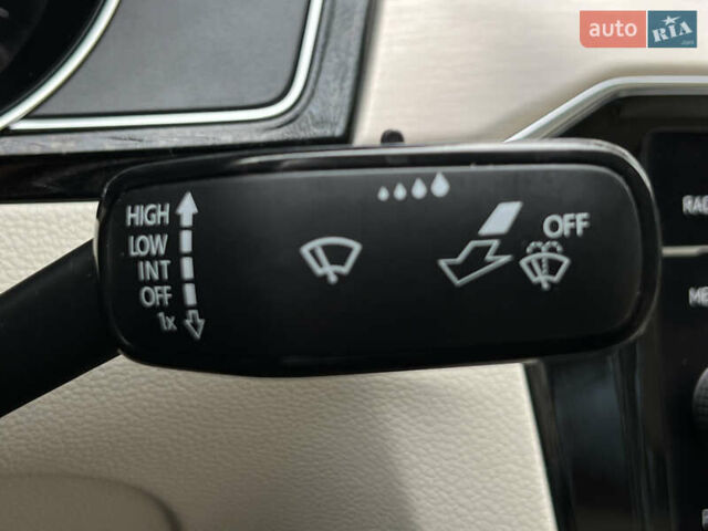 Сірий Фольксваген Пассат, об'ємом двигуна 2 л та пробігом 177 тис. км за 19850 $, фото 67 на Automoto.ua