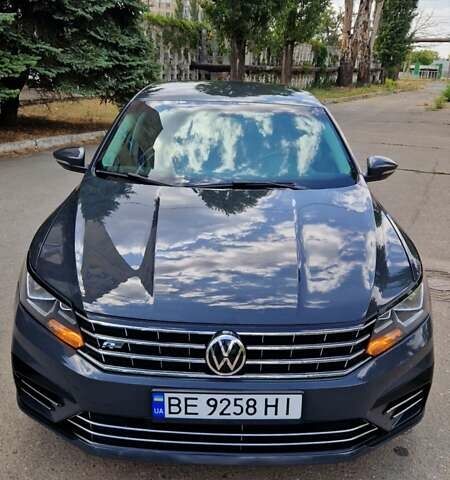 Серый Фольксваген Пассат, объемом двигателя 1.8 л и пробегом 183 тыс. км за 13700 $, фото 8 на Automoto.ua