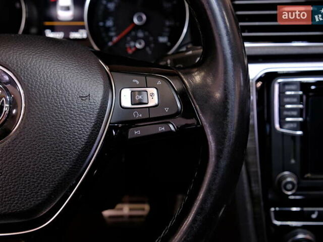 Серый Фольксваген Пассат, объемом двигателя 1.8 л и пробегом 180 тыс. км за 14800 $, фото 18 на Automoto.ua