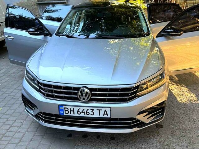 Сірий Фольксваген Пассат, об'ємом двигуна 1.8 л та пробігом 137 тис. км за 15200 $, фото 3 на Automoto.ua