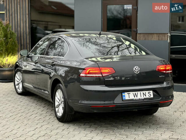 Серый Фольксваген Пассат, объемом двигателя 2 л и пробегом 171 тыс. км за 17300 $, фото 5 на Automoto.ua