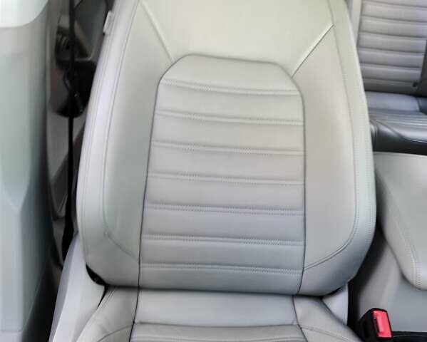 Серый Фольксваген Пассат, объемом двигателя 1.8 л и пробегом 64 тыс. км за 18000 $, фото 25 на Automoto.ua