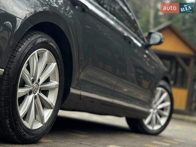 Сірий Фольксваген Пассат, об'ємом двигуна 2 л та пробігом 177 тис. км за 19850 $, фото 167 на Automoto.ua