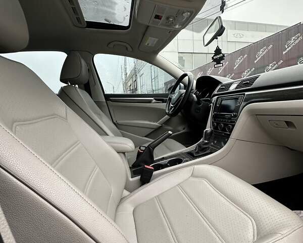 Сірий Фольксваген Пассат, об'ємом двигуна 1.8 л та пробігом 104 тис. км за 15700 $, фото 22 на Automoto.ua