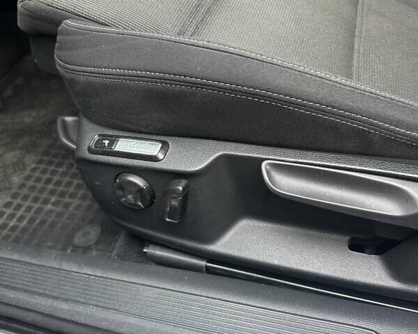 Серый Фольксваген Пассат, объемом двигателя 1.97 л и пробегом 245 тыс. км за 16250 $, фото 9 на Automoto.ua