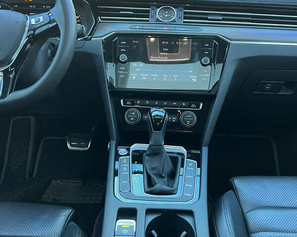 Серый Фольксваген Пассат, объемом двигателя 1.97 л и пробегом 103 тыс. км за 25700 $, фото 33 на Automoto.ua