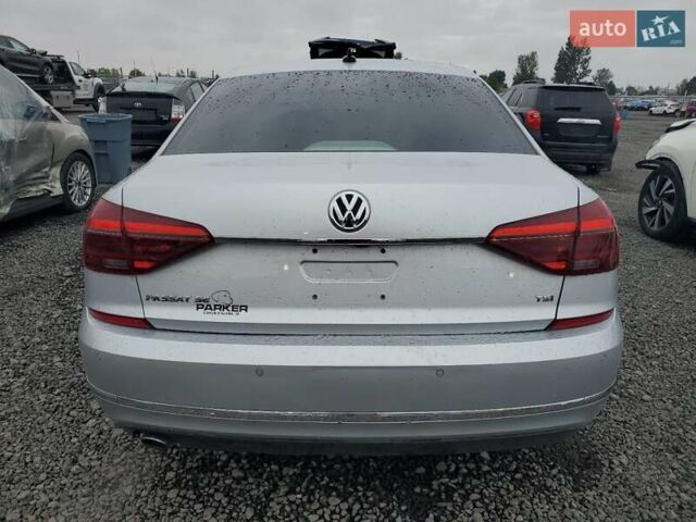 Сірий Фольксваген Пассат, об'ємом двигуна 1.8 л та пробігом 71 тис. км за 1500 $, фото 2 на Automoto.ua