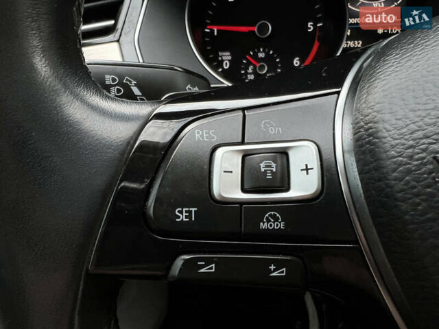 Сірий Фольксваген Пассат, об'ємом двигуна 2 л та пробігом 177 тис. км за 19850 $, фото 70 на Automoto.ua