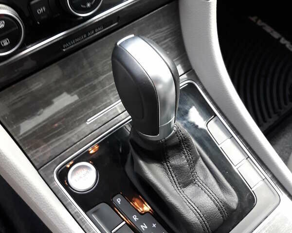 Сірий Фольксваген Пассат, об'ємом двигуна 1.8 л та пробігом 116 тис. км за 16200 $, фото 27 на Automoto.ua