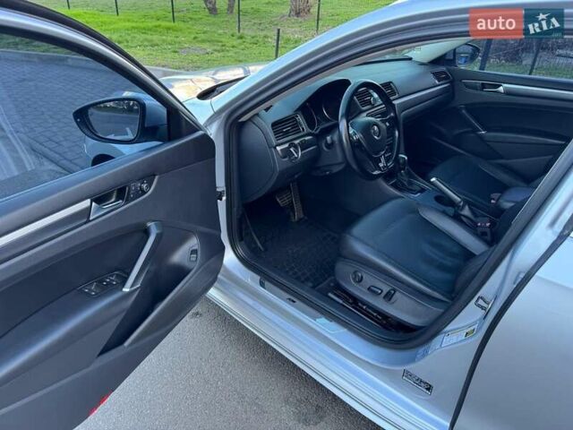 Серый Фольксваген Пассат, объемом двигателя 1.8 л и пробегом 220 тыс. км за 11900 $, фото 19 на Automoto.ua