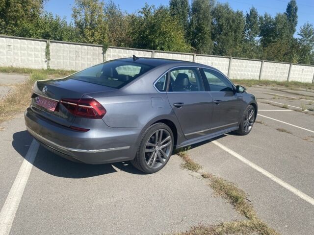 Сірий Фольксваген Пассат, об'ємом двигуна 1.8 л та пробігом 230 тис. км за 11900 $, фото 4 на Automoto.ua