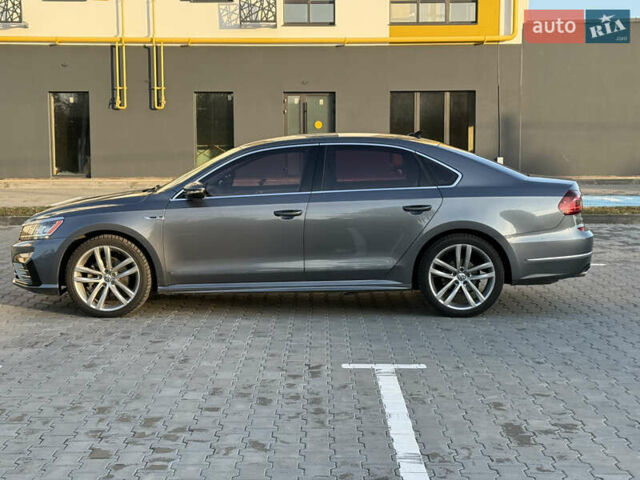 Сірий Фольксваген Пассат, об'ємом двигуна 1.8 л та пробігом 235 тис. км за 13850 $, фото 7 на Automoto.ua