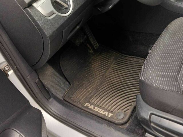 Сірий Фольксваген Пассат, об'ємом двигуна 1.8 л та пробігом 55 тис. км за 14910 $, фото 13 на Automoto.ua